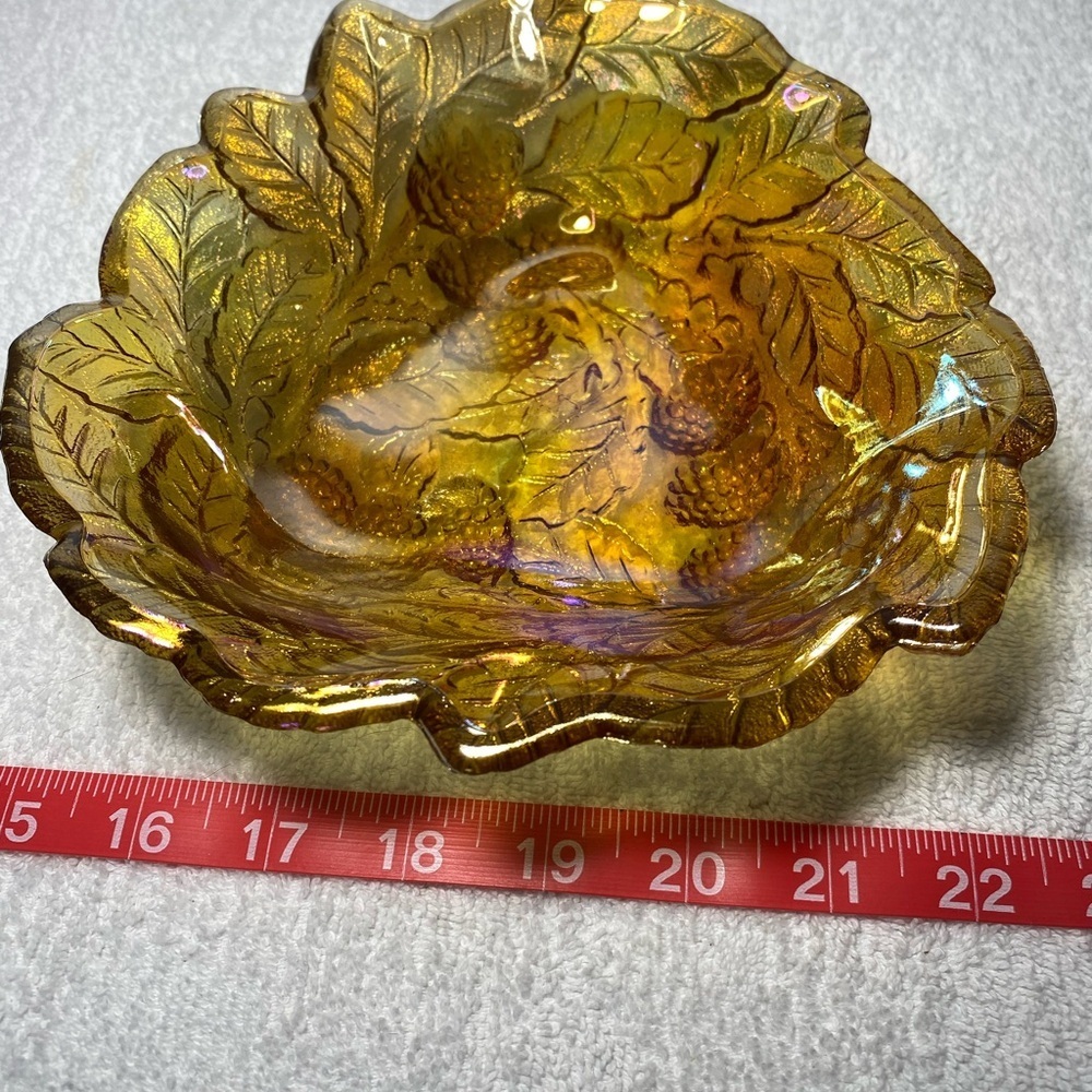 Vintage Amber grapes and leaves candy dish - Picture 6 of 7